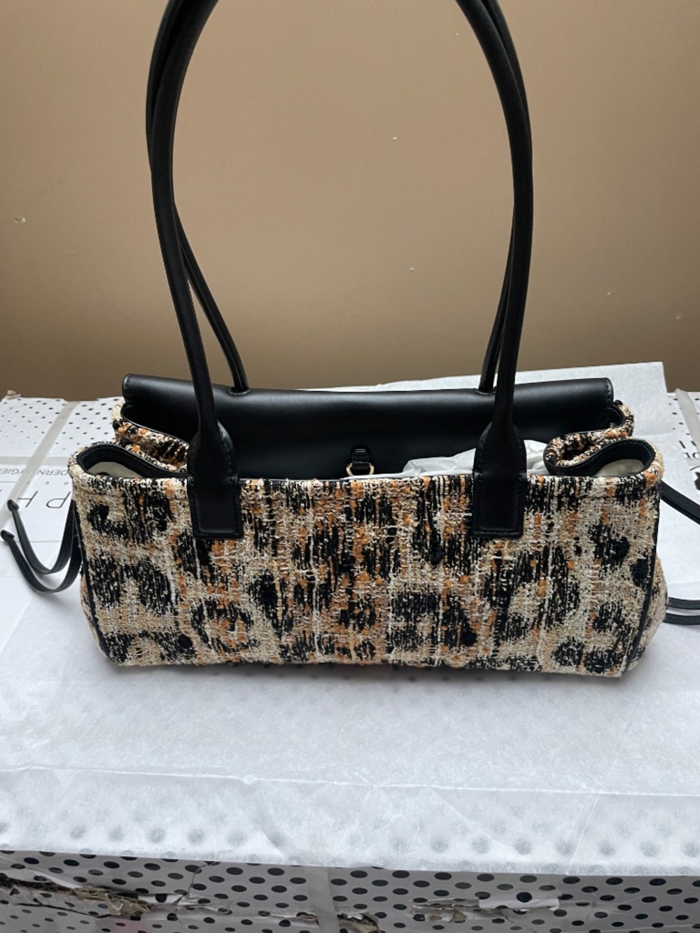 Chanel 26A Urban Essential East West Shopping Bag - Leopard Print Tweed & Black - Picture 3 of 15